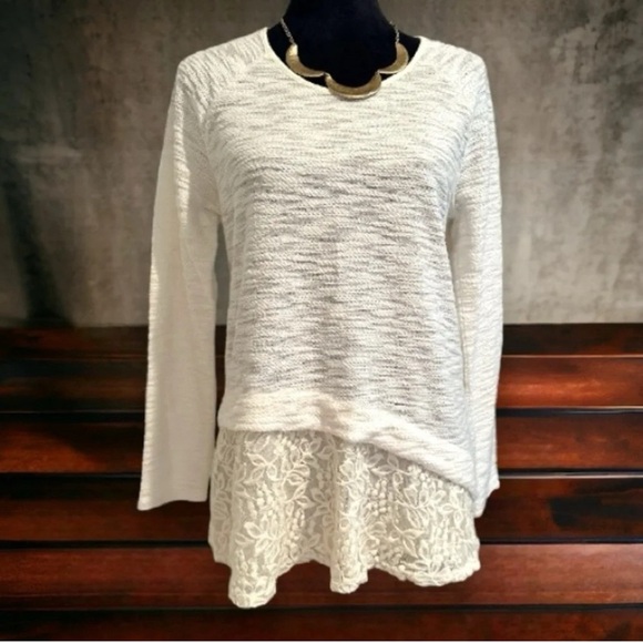 Cloth & Portrait Asymmetrical Cream Lace Accent Sweater Women's‎ Small Boho Chic - Picture 2 of 7
